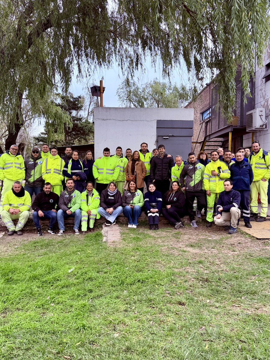 SutpaStaFe's tweet photo. Realizamos Asambleas Informativas con compañeros y compañeros de estaciones Pertenecientes a Corredores Viales S.A.
📍Venado Tuerto
📍General Lagos https://t.co/sXmjNPZw33