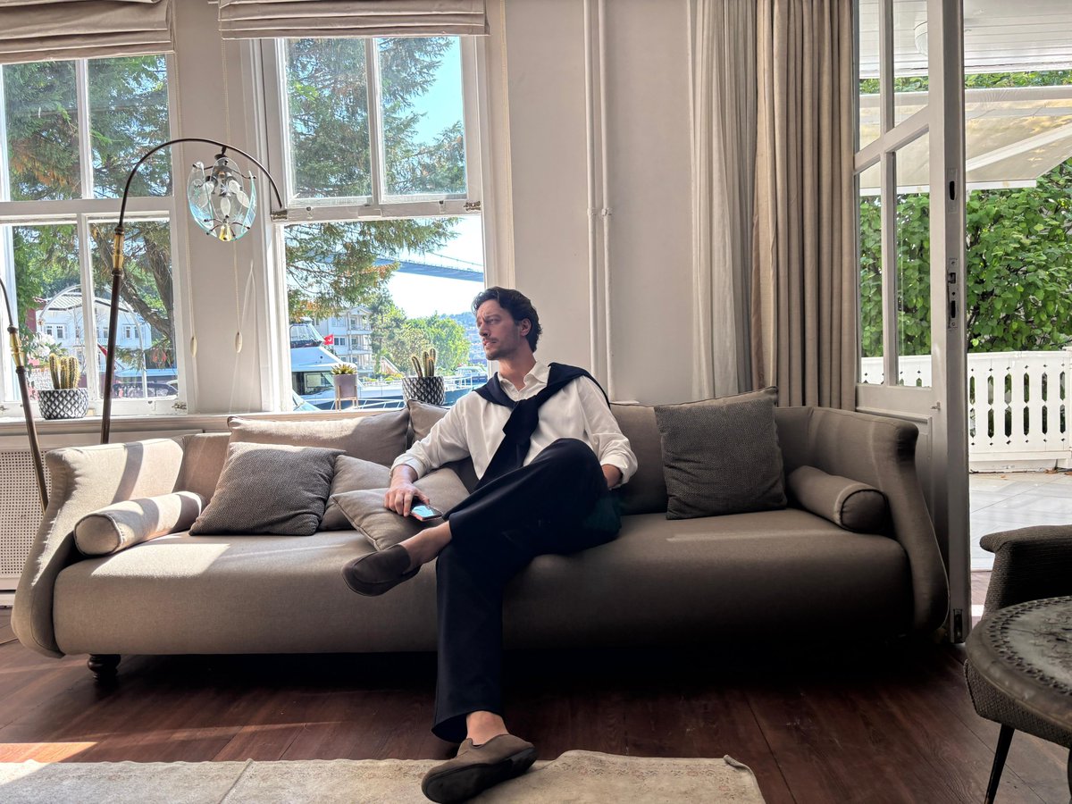 Muhtemel Aşk tweet media