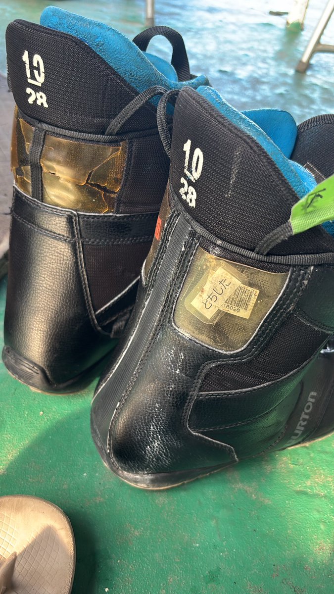 13y__s's tweet photo. 今日はブーツ忘れでレンタルチャレンジ
360度足が中で動いて
抜けがなかなかにスリルやった https://t.co/Leo2u1zqEA