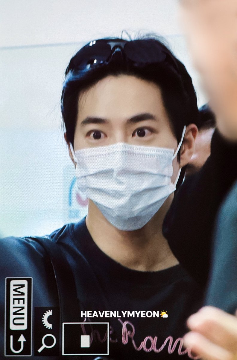 HeavenlyMyeon's tweet photo. 260703 MNL

Arrived!!

#수호 #SUHO #준면 #金俊勉 #スホ 
#EXO @weareoneEXO https://t.co/p4QPQR56W5