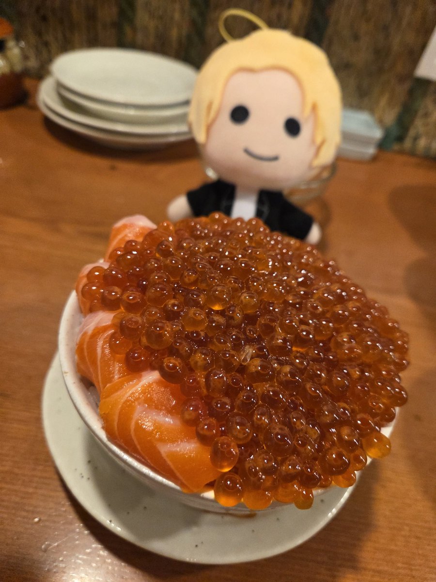 ayupeii's tweet photo. やっぱ北海道と言えばつっこ飯でしょう。地元だけどテンションあがるよこの配分は。 https://t.co/2Xfxqp7fYX