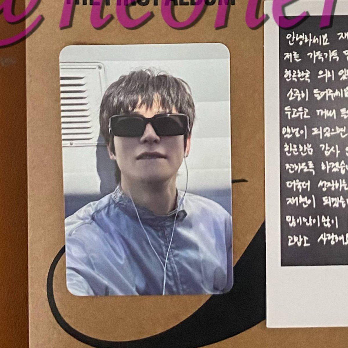 riizevault's tweet photo. @slayfullsun hi i have the photobook and the card wallet ver, 300 each :) with full inclusions, pcs pictured below. can send more photos if interested! https://t.co/TzdLrzhDaE