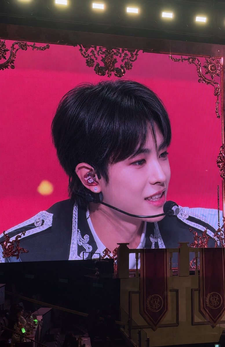 yu__0405___'s tweet photo. 시온님이 일본 팬미 엠디 착말고
왕자님 옷 입지 않을까?라는데?
드가자~~ https://t.co/Y0SO84pLtn