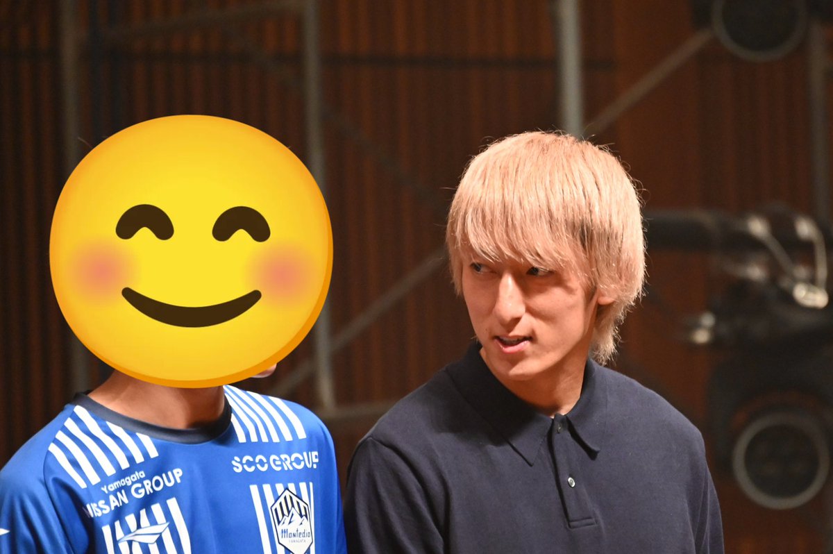 Emi_ndsc's tweet photo. 決起集会の様子あげていきます。

クイズコーナー。歩くんが選んだパートナーさんとの様子。脚を治療中の方を最後までちゃんと席まで送り届けてくれてました。

歩くんのパートナーの方、返信またはDMいただければこの時の写真お送りします。

#モンテディオ写真部　#決起集会　#川井歩 #montedio https://t.co/xMCRPuWMfv