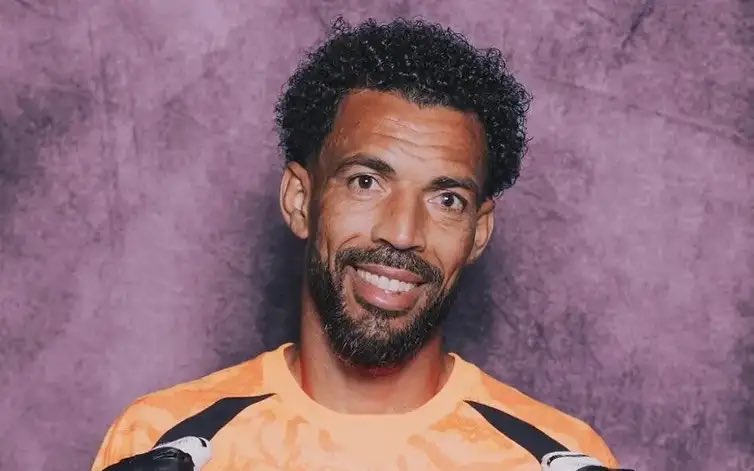 geladeiratrikas's tweet photo. estão te subestimando meu goleiro
o que você vai fazer meu goleiro?
como você vai responder meu goleiro?
hoje é o jogo da sua vida meu goleiro
faça a história, meu goleiro. https://t.co/vgLkNlXZOg
