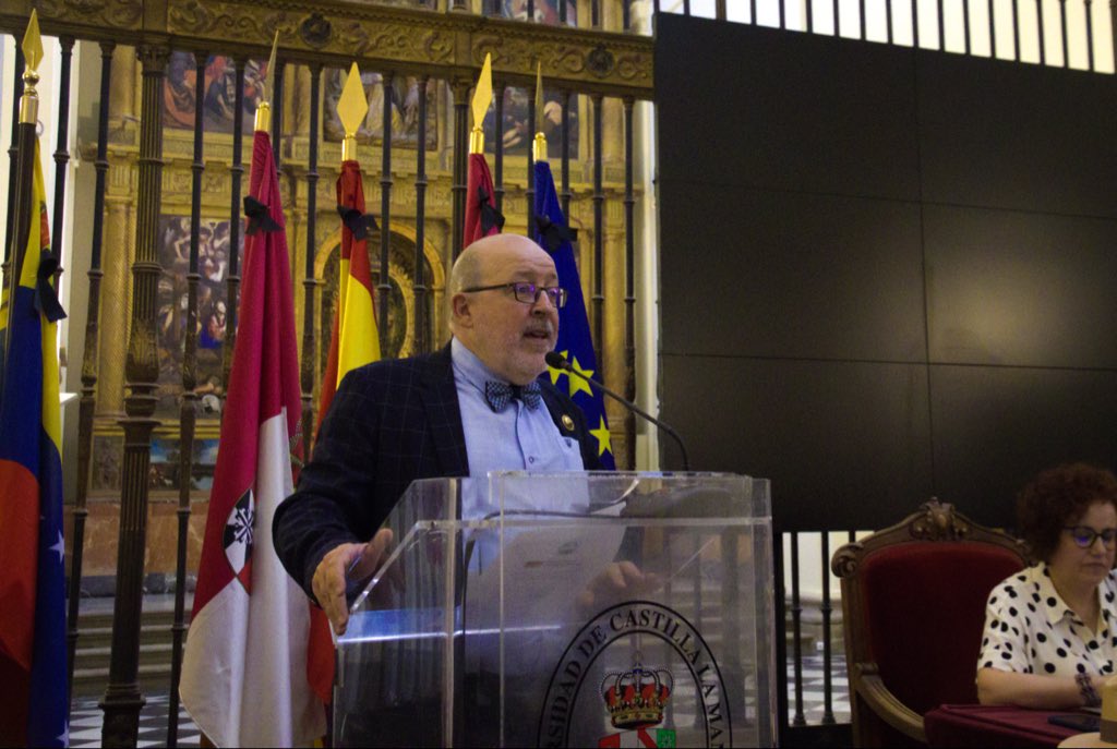 DerConsToledo's tweet photo. Este lunes inauguramos formalmente el Curso de Especialista en Justicia Constitucional, Interpretación y Tutela de los Derechos Fundamentales.

El acto inaugural marcó el inicio de las sesiones y abrió las puertas a semanas de intenso aprendizaje.⚖️ https://t.co/iRhZUWgaRj