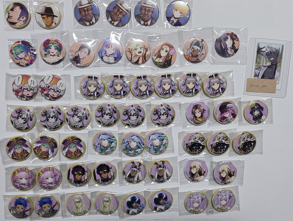 z6_gbn's tweet photo. 【交換】FGO Fate 霊基召喚缶バッジvol.11,13　Fes.2023,2025

求:画像1(★ｲﾝﾄﾞﾗ＞ﾘﾁｬｰﾄﾞ1世)
譲:画像2,3

★〔ｲﾝﾄﾞﾗは鯖にもよりますが、
2(譲):1(ｲﾝﾄﾞﾗ)でも可です。〕

郵送のみ。
大変難しいとは思いますが、検索からでもお気軽にお声掛け下さい。
宜しくお願いいたします🙇 https://t.co/HI4q1AaKC5