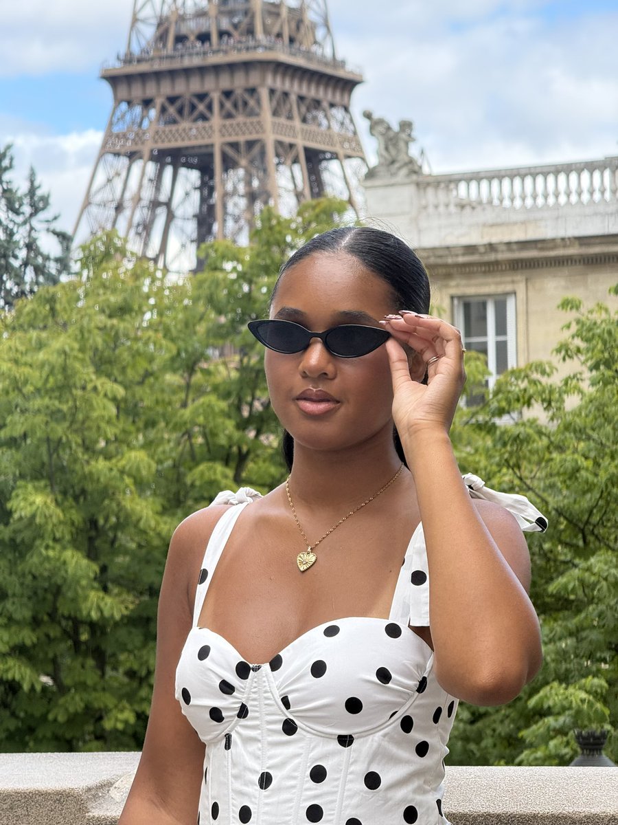 inspiringv10's tweet photo. Bonjour Paris 🇫🇷 https://t.co/UfQhe7AYPQ