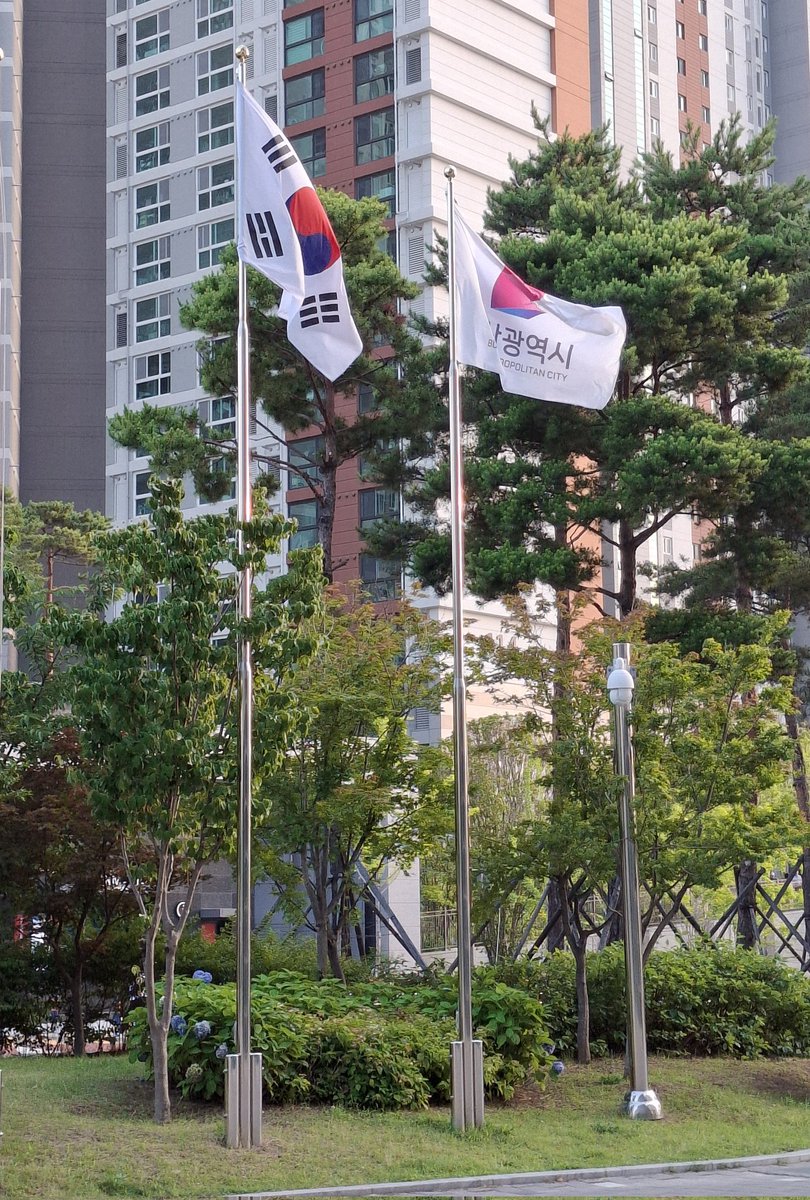 npp6_zz's tweet photo. 오늘 도서관에서 공부하고 왔습니다~ https://t.co/gubSEXohyu