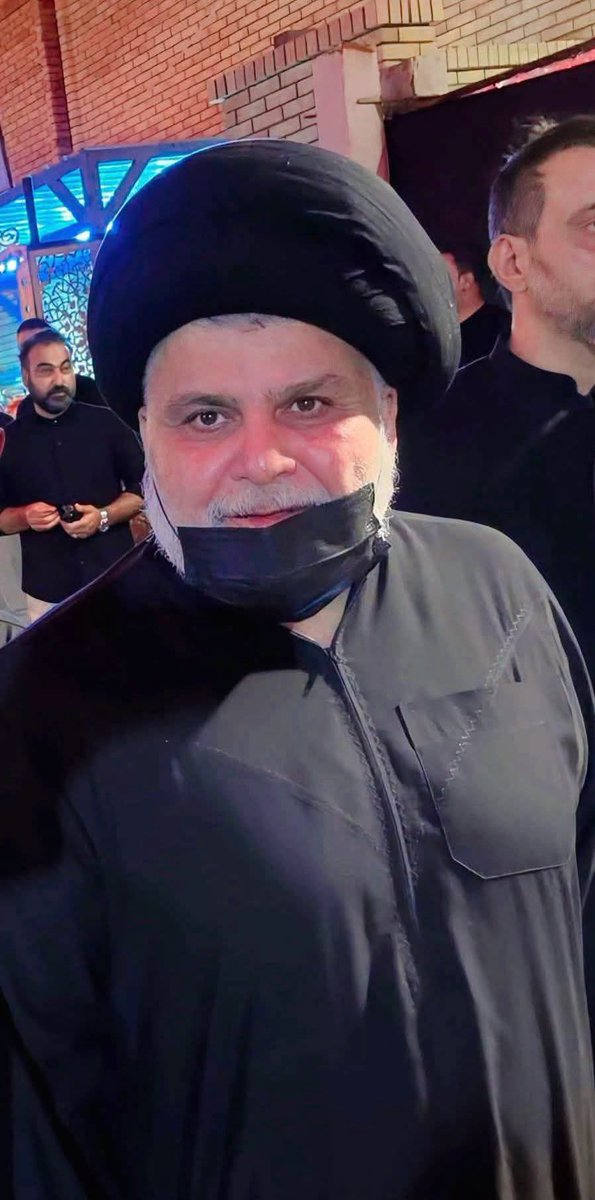 SadreiaAl's tweet photo. السيد مقتدى الصدر أعزه الله : 
وَشُكْراً لِكُلِّ مَنْ أَعَانَ الْأَخَ (الزيدي) كَالْقَضَاءِ الْعِرَاقِي وَرَئِيسِ الْبَرْلَمَانِ الْعِرَاقِي وَالْقُوَّاتِ الْأَمْنِيَّةِ الْبَطَلَةِ وَأُحَمِّلُ الْفَاسِدِينَ الْمَسْؤُولِيَّةَ الْكَامِلَةَ عَنْ حَيَاةِ الْمُصْلِحِينَ وَجُنْدِي الْإِصْلَاحِ وَكُلُّ دُعَاةِ الْإِصْلَاحِ الَّذِينَ يَرُومُونَ إِعَادَةَ هَيْبَةِ الْوَطَنِ وَالدِّينِ وَالْمَذْهَبِ.