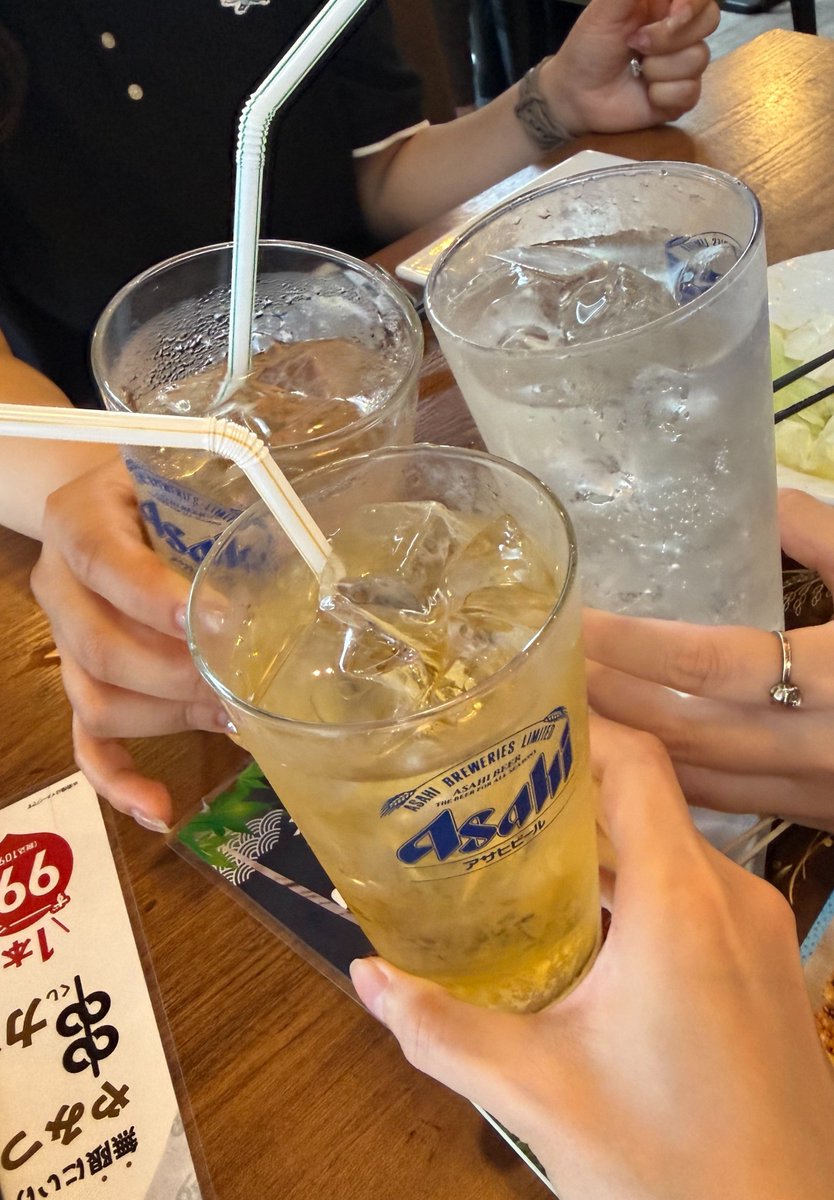 myc_camp's tweet photo. レモンサワーからのカフェラテ( '灬' )

本当〜に私の周りはノンアルの民 https://t.co/AVxPJxDo08