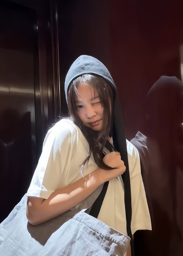 Ligne_ac's tweet photo. JENNIE [ZEN SERIF] Merch
Over sized T-shirt (M)
1250.- รส ใส่ไม่ถึง 5ครั้งค่า

#ตลาดนัดblackpink #เจนนี่ #ส่งต่อเสื้อผ้า #เสื้อผ้ามือสอง #ส่งต่อเสื้อผ้ามือสอง #โล๊ะตู้
#jennie https://t.co/3jcQtMFFc8