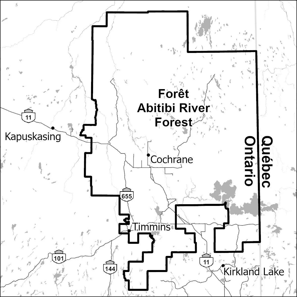 Carte de la forêt Abitibi River incluant des marqueurs pour les limites des forêts et les autoroutes.