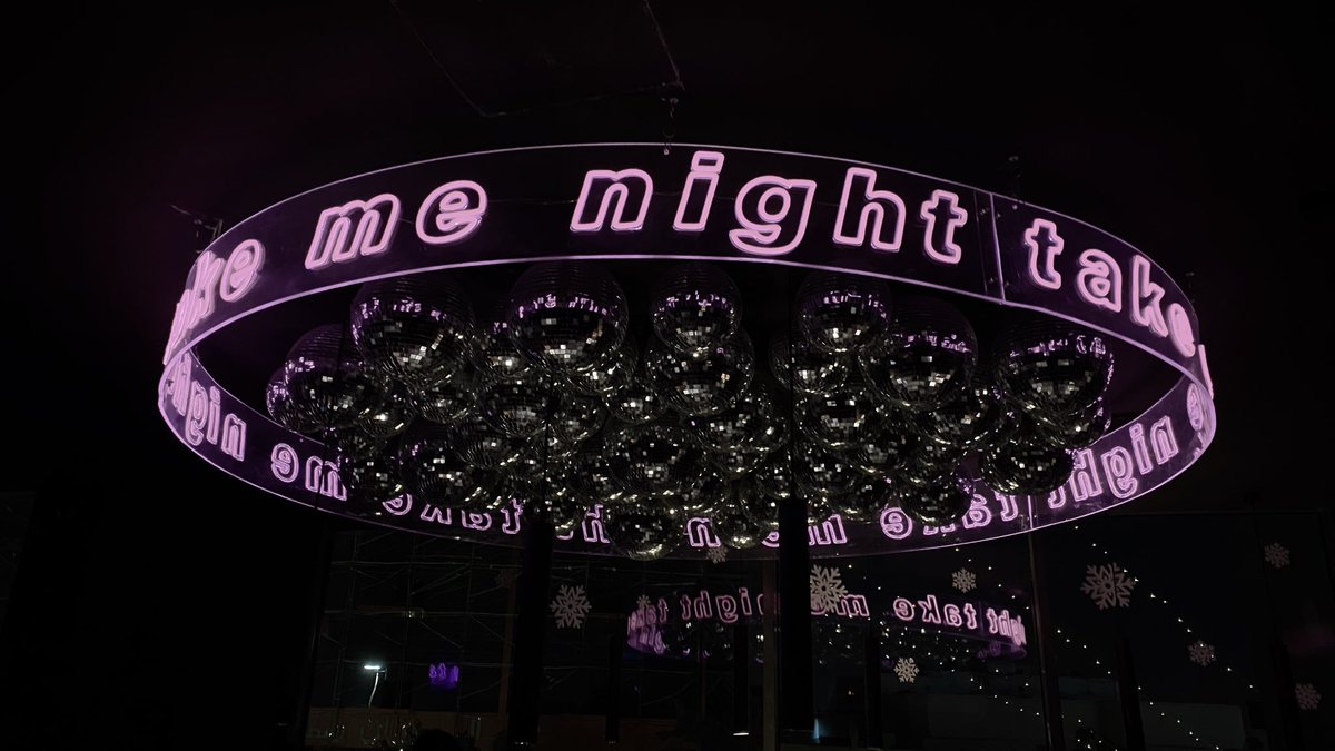 iamranoo14's tweet photo. Date at Take Me Night #ALT https://t.co/r4y1Zo6hMm