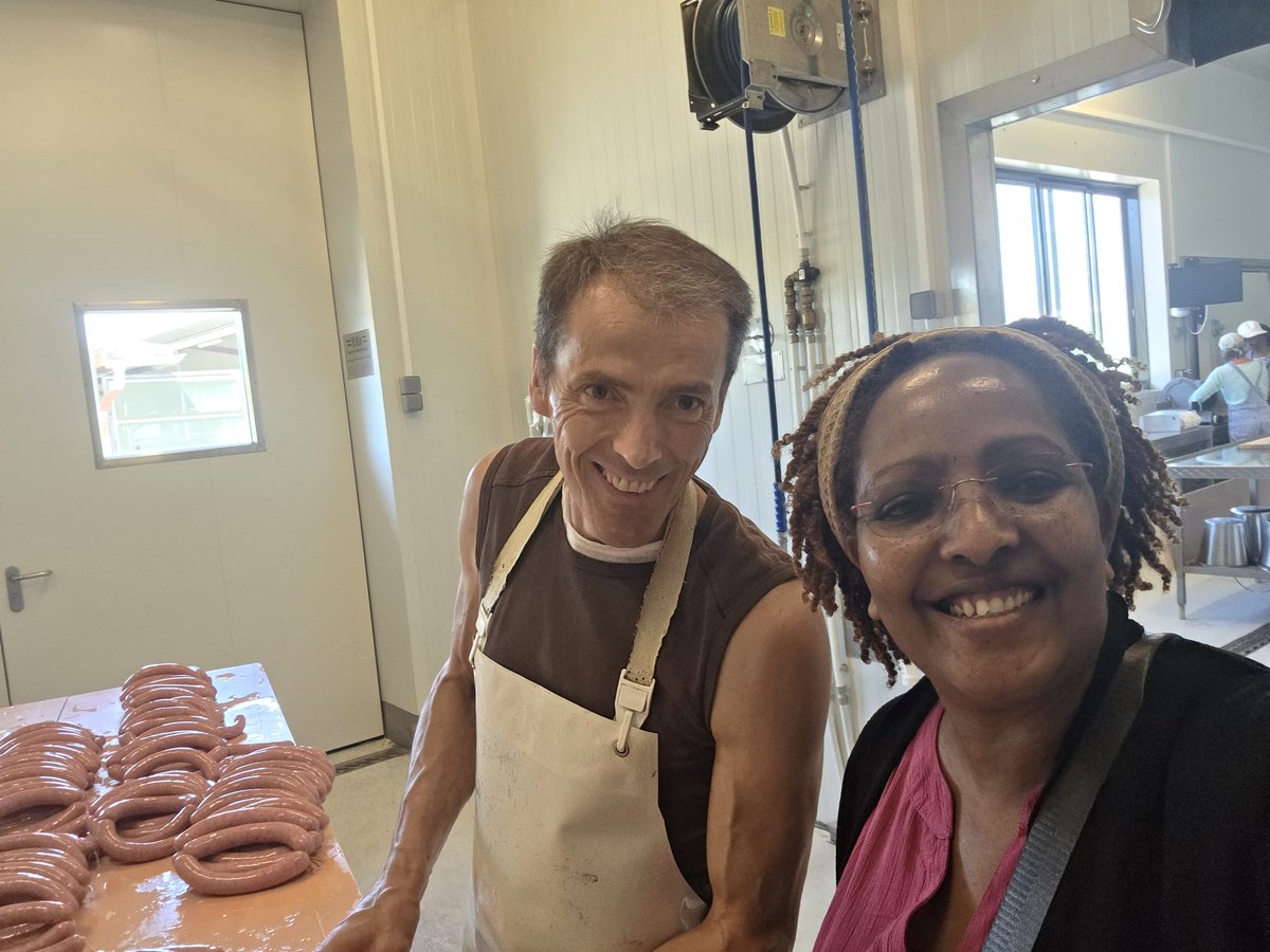 Jackie_Davis06's tweet photo. A day on the farm in Austria!!! My exact model. From farm to plate. These guys really push stuff. Finally I got to meat "Mr. Wagyu " a kg of wagyu beef  is €150. Eh eh. Farming these ends is real science. 
Nice weekend 
@JDfarmingworld https://t.co/QaBdfKztOQ