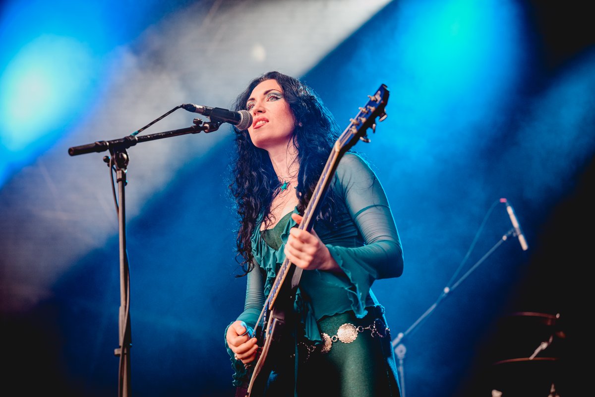 ResurrectionESP's tweet photo. Las mujeres toman el mando en el Ritual, Chaos y Desert. ¡Bolazos con caña para todos los gustos con Hulder, Dying Wish y Rosalie Cunningham! ♀️✊

@dyingwishhc #ResurrectionFest #APlaceCalledHome #ConcertosdoXacobeo #ConcellodeViveiro #EstrellaGalicia https://t.co/Xq3rWqUCzo