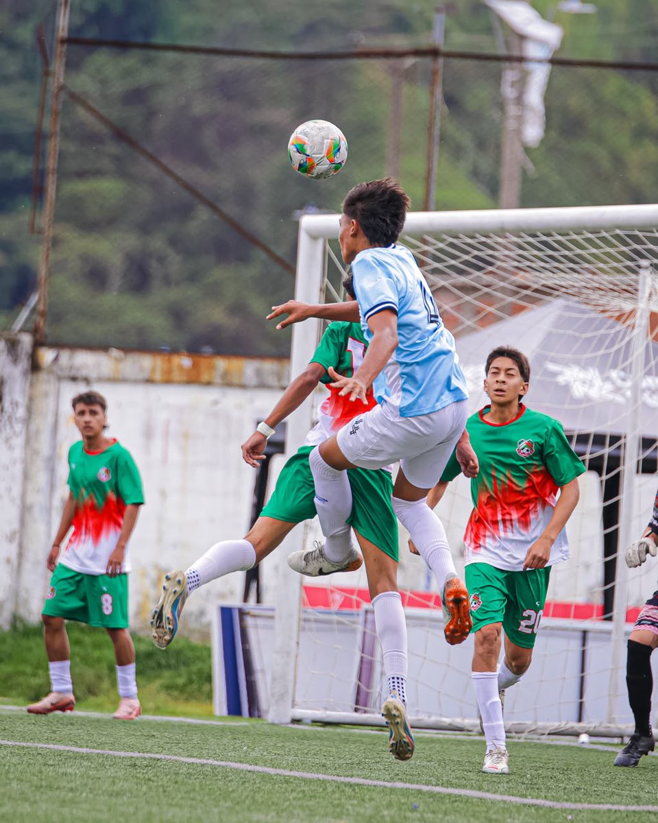 oncecaldas's tweet photo. Partidazo de Sub-17 🔥
🎯 Marcador final: ONC 10 - 1 AFC

#OnceCaldasSub17 https://t.co/1OAAIB5Xmu