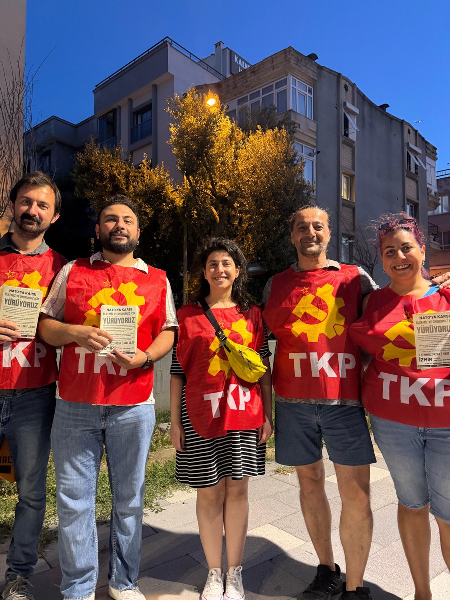 KoopBuca's tweet photo. Ülkemiz ve onurumuz için 5 Temmuz Pazar günü Buca Forbes Seda Pastanesi önünde buluşuyoruz!

🗓️ 5 Temmuz Pazar | 18.00
📍Buca Forbes Seda Pastanesi Önü

#tkp #buca #izmir https://t.co/xKQ0d7LHmQ