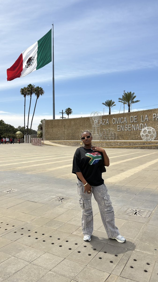 Desireedsr's tweet photo. . 🇲🇽🤍 https://t.co/2eQn0gZQIX