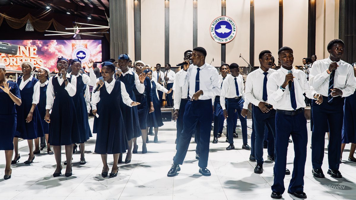 dovetv's tweet photo. The National Teen choir led us in an intense and powerful session of praise, filling the atmosphere with heartfelt worship. 

#DoveTV
#DoveTelevision
#HolyGhostService
#DivinePriorities
#OHPrimeTV https://t.co/0WlB0RiZrn