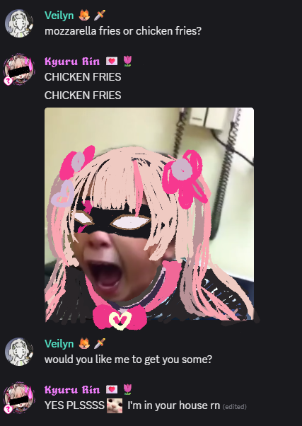 Veilyndps's tweet photo. I think she wants chicken fries https://t.co/XNksCNmMvB