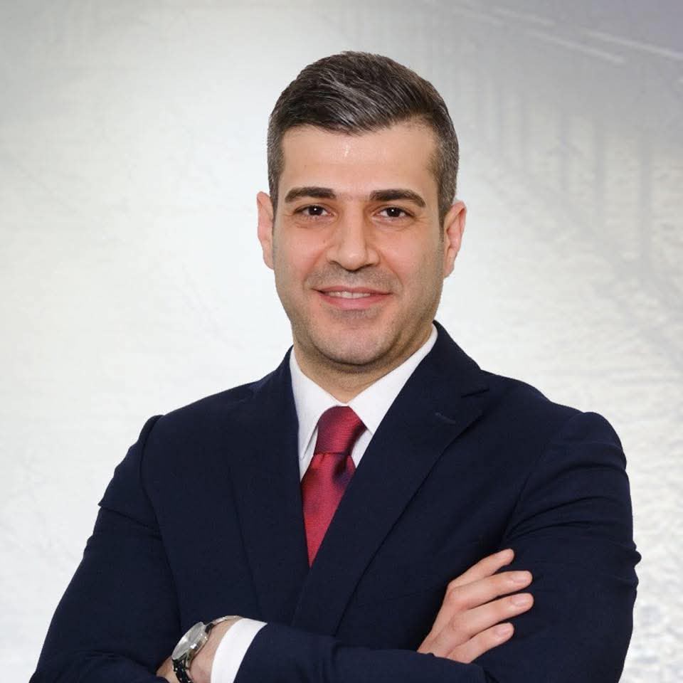 Akkadinyumrtalk's tweet photo. Cumhurbaşkanımız ve Genel Başkanımız Sayın Recep Tayyip Erdoğan’ın tensipleriyle AK Parti Adana İl Başkanlığı görevine atanan Av. Mustafa Özkan’ı tebrik ediyor; üstlendiği bu kutlu görevde başarılar diliyoruz.

Rabbim birliğimizi ve beraberliğimizi daim eylesin. 
#HayırlıOlsun https://t.co/0w52jmIYlz