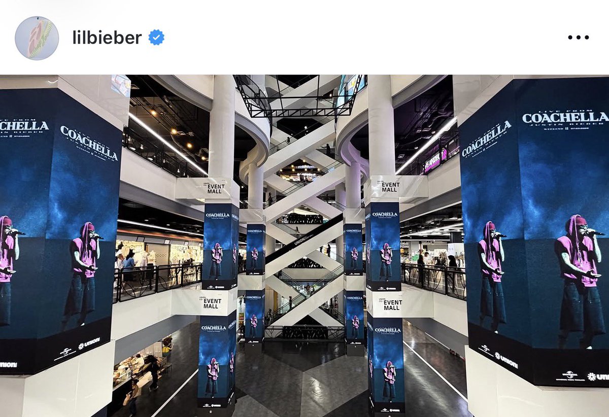 BIEBERSLGND's tweet photo. no podes publicitar de ésta forma un show de hace 80 años por subirlo a youtube nomas @justinbieber sacate el anuncio que tenes metido en el orto YA https://t.co/HjIuJMJPAa