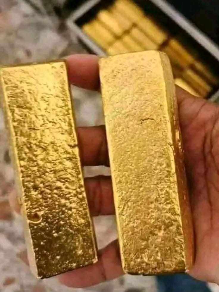 OrganisationKbm's tweet photo. GOLD CIF OFFER AVAILABLE

EAC and DRC Congo origin (stock physically secured in Kenya)
98%+ purity | 23+ carats  
USD 85,000 per KG  

CIF WORLDWIDE DELIVERY AVAILABLE (bulk quantity available)

FCO → SPA → Inspection/Assay → Release  

📞 WhatsApp me https://t.co/XvOQejVdXW