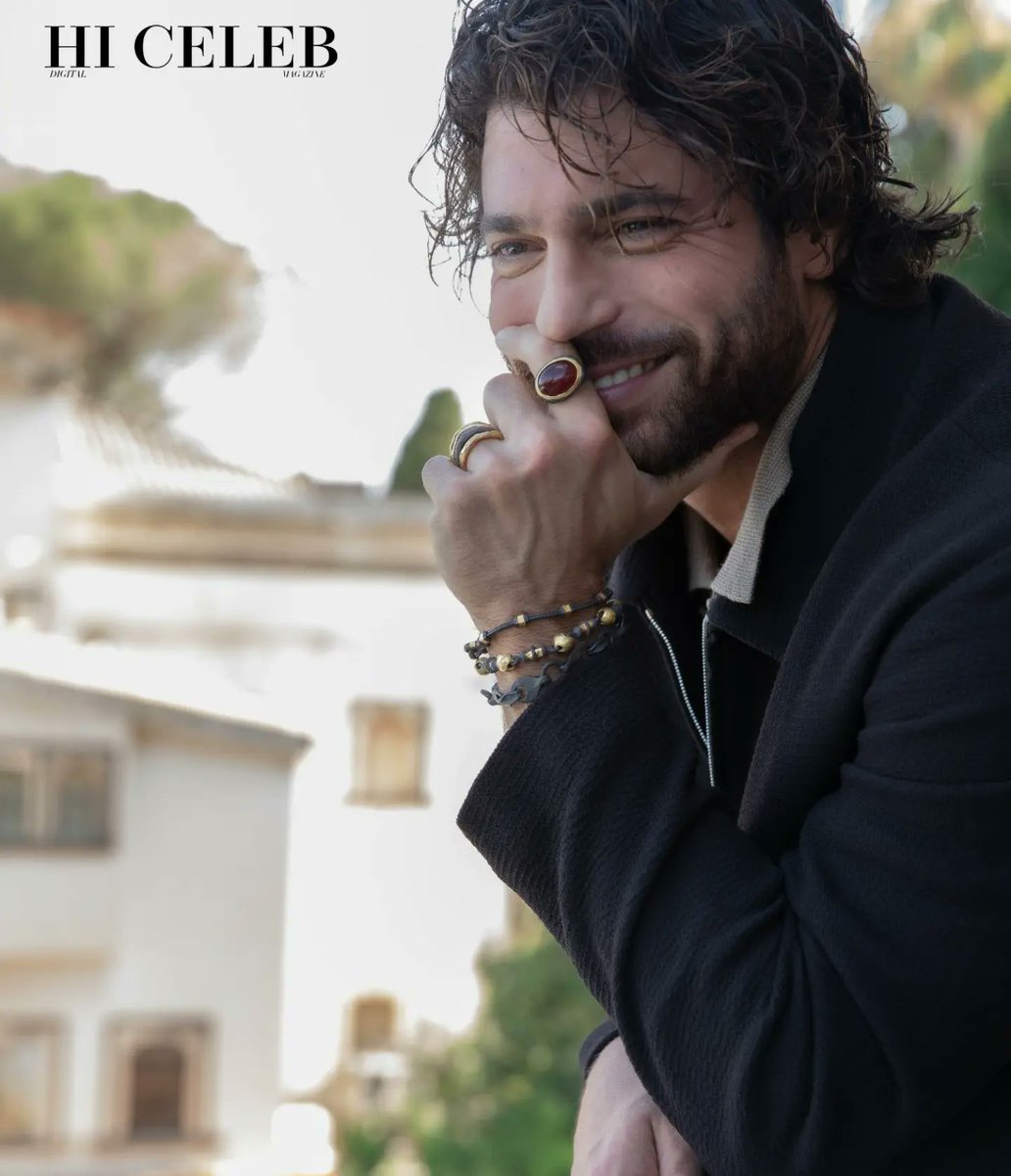 _AlbiAlba's tweet photo. Perfecto... 🖤✨ 

#CanYaman https://t.co/VHAg7FYNiV