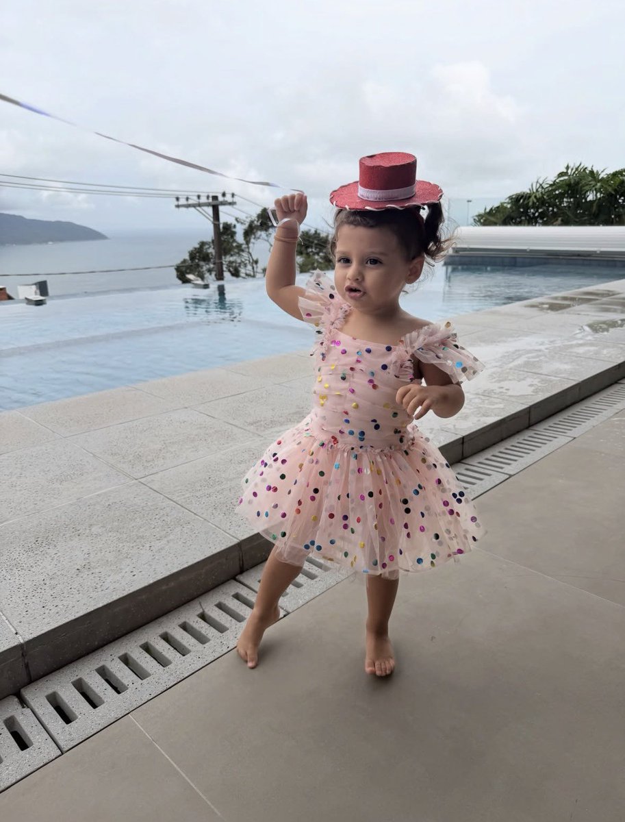 beri_grizou's tweet photo. Neymar Jr. celebrates his daughter turning 2 years old😍❤️ https://t.co/qNo7m2MXAR