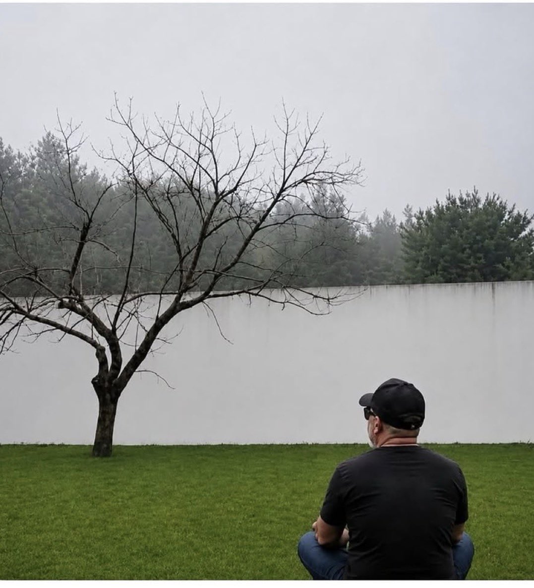 Lowkey__legend's tweet photo. After two hours of staring at the lake, I realized it was the neighbor's fence😁 https://t.co/Ka05NSbU8I