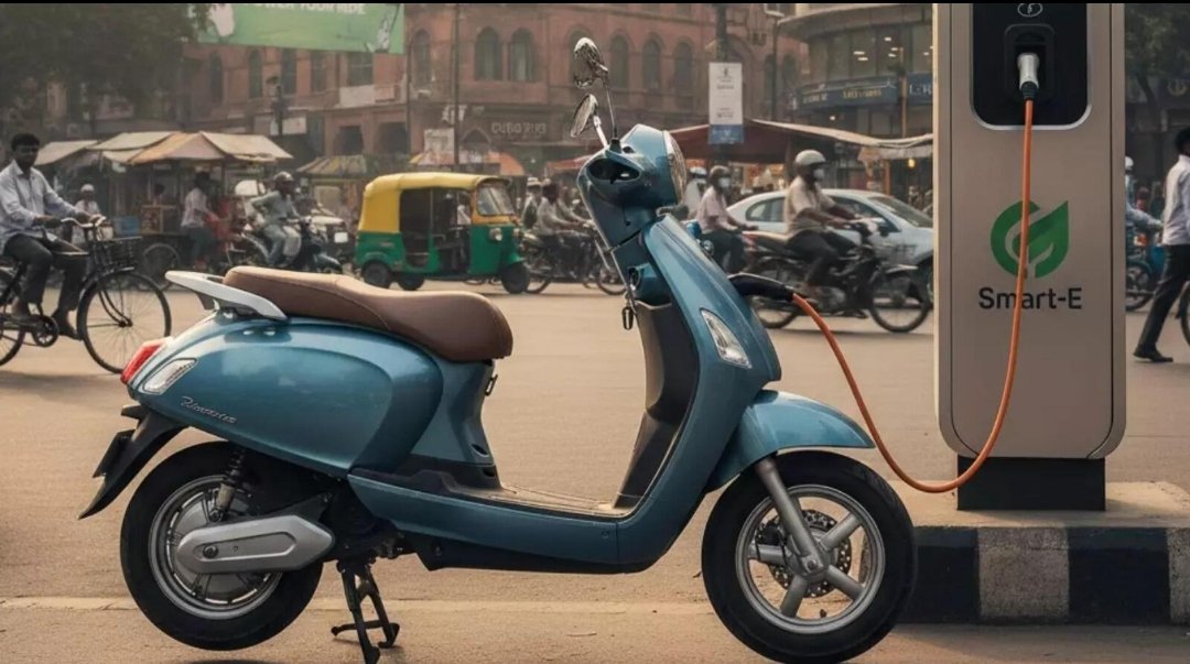 samantjha's tweet photo. ⛽ पेट्रोल-डीज़ल की बढ़ती कीमतों ने भारत में #EVRevolution को नई रफ्तार दे दी है। ⚡🇮🇳
अब EV सिर्फ़ Metro Cities तक सीमित नहीं हैं। छोटे शहरों, कस्बों और ग्रामीण इलाकों में भी Electric Scooters और Cars तेज़ी से अपनाई जा रही हैं।
📈 FY2026 में भारत में 24.5 लाख+ EVs की बिक्री हुई, https://t.co/XAhvflKlQl