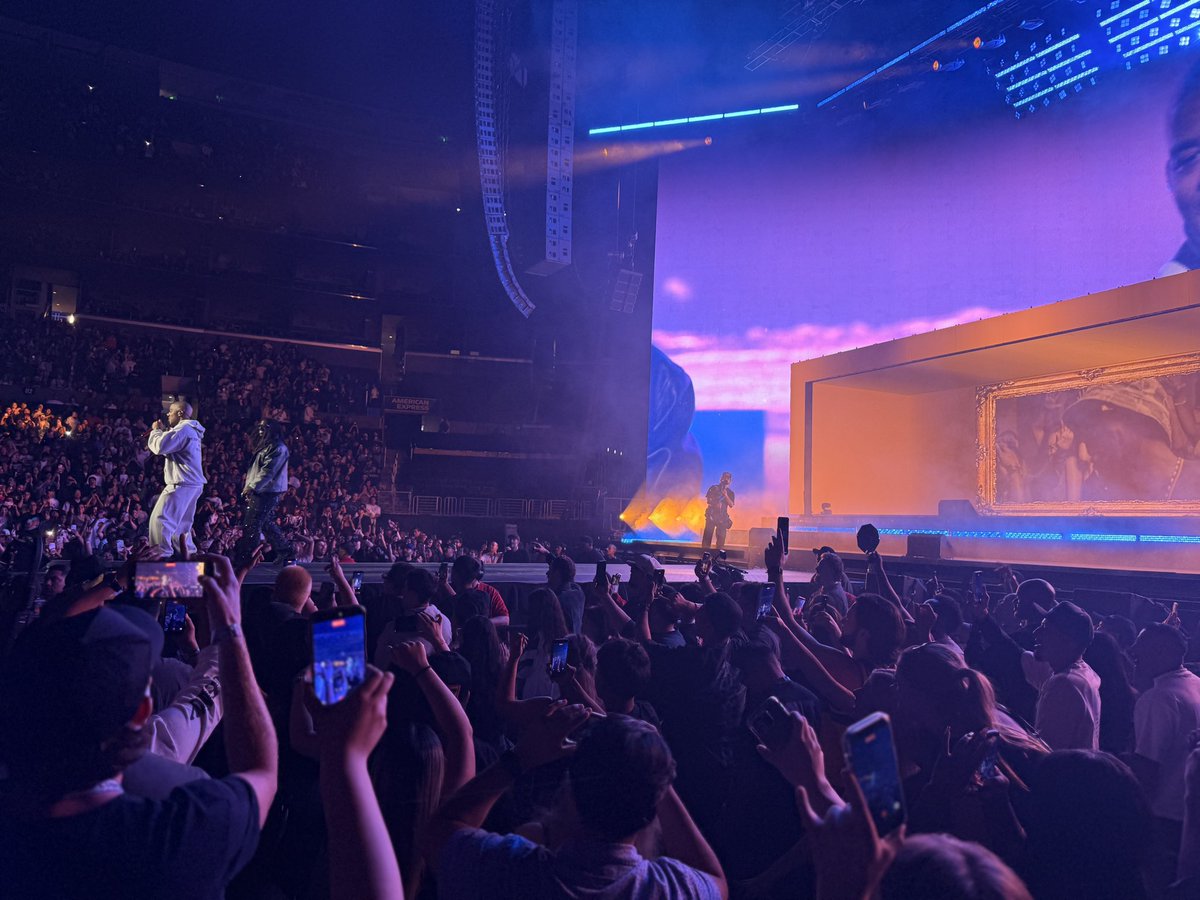 KidGunnar's tweet photo. Take me back please @KiDCuDi  @kingchip https://t.co/RFZcIZKBGC