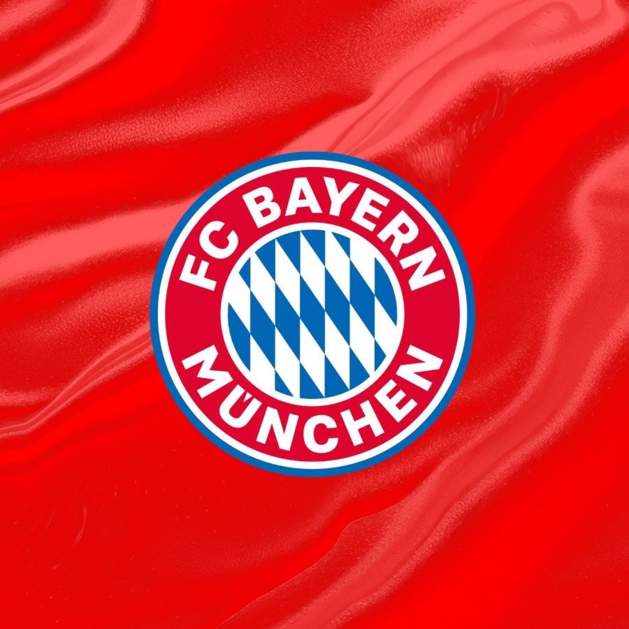 BundesInsider's tweet photo. ⚠️ Alphonso Davies deseja permanecer no Bayern de Munique, que também não vê problemas em mantê-lo no elenco.

A principal preocupação da diretoria nunca foi a qualidade do lateral-esquerdo canadense de 25 anos, mas sim seu histórico de lesões.

O interesse dos Bávaros em Nathaniel Brown não tem como objetivo substituir Davies. O Bayern de Munique o considera um grande talento para o futuro e quer evitar que ele acabe se transferindo para a Premier League. Além disso, ambos são versáteis e podem atuar em mais de uma posição.

Neste momento, não há uma necessidade clara de vender Alphonso Davies. 

Ainda assim, caso uma proposta considerada "realmente muito boa" chegue, os Bávaros ao menos avaliariam a possibilidade de negociá-lo.

🗞️ @cfbayern