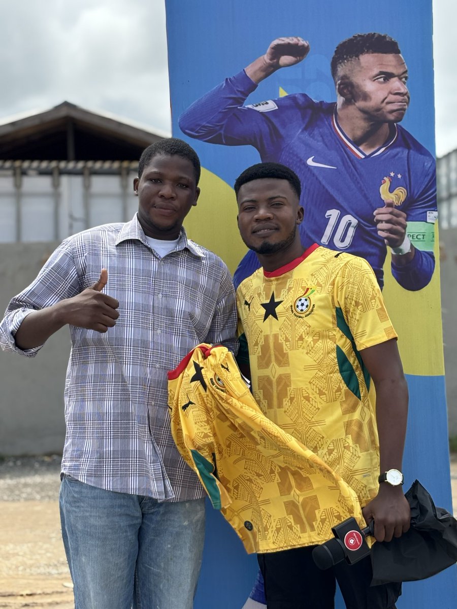 AmeyawTV's tweet photo. Congratulations to the winners of the @ameyawtvsports Ghana jersey giveaway! 🇬🇭❤️

@MpSelase
@bonsusteven
@Fatawu52115
@AbenaA24
@bujumadeit_ 
Thank you to everyone who participated, and stay tuned—more exciting giveaways and content are on the way! ⚽️🔥

#BlackStars #Ghana #WorldCup #AmeyawTVSports #Giveaway #ForTheLoveOfTheGame