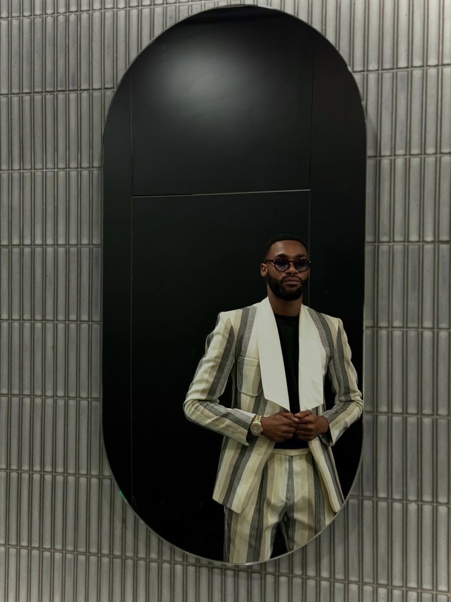 PitsoaneRefiloe's tweet photo. Excited for Ques Durban July outfits 🤭ik he’s bringing it🔥🥵 @QUE_qondile 

#queqondile #BBMzansiS6 https://t.co/xS1FYctRp8