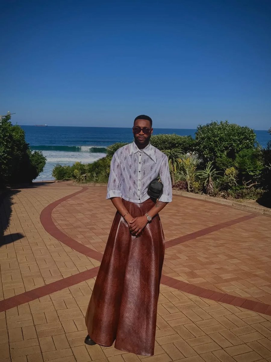 PitsoaneRefiloe's tweet photo. Excited for Ques Durban July outfits 🤭ik he’s bringing it🔥🥵 @QUE_qondile 

#queqondile #BBMzansiS6 https://t.co/xS1FYctRp8