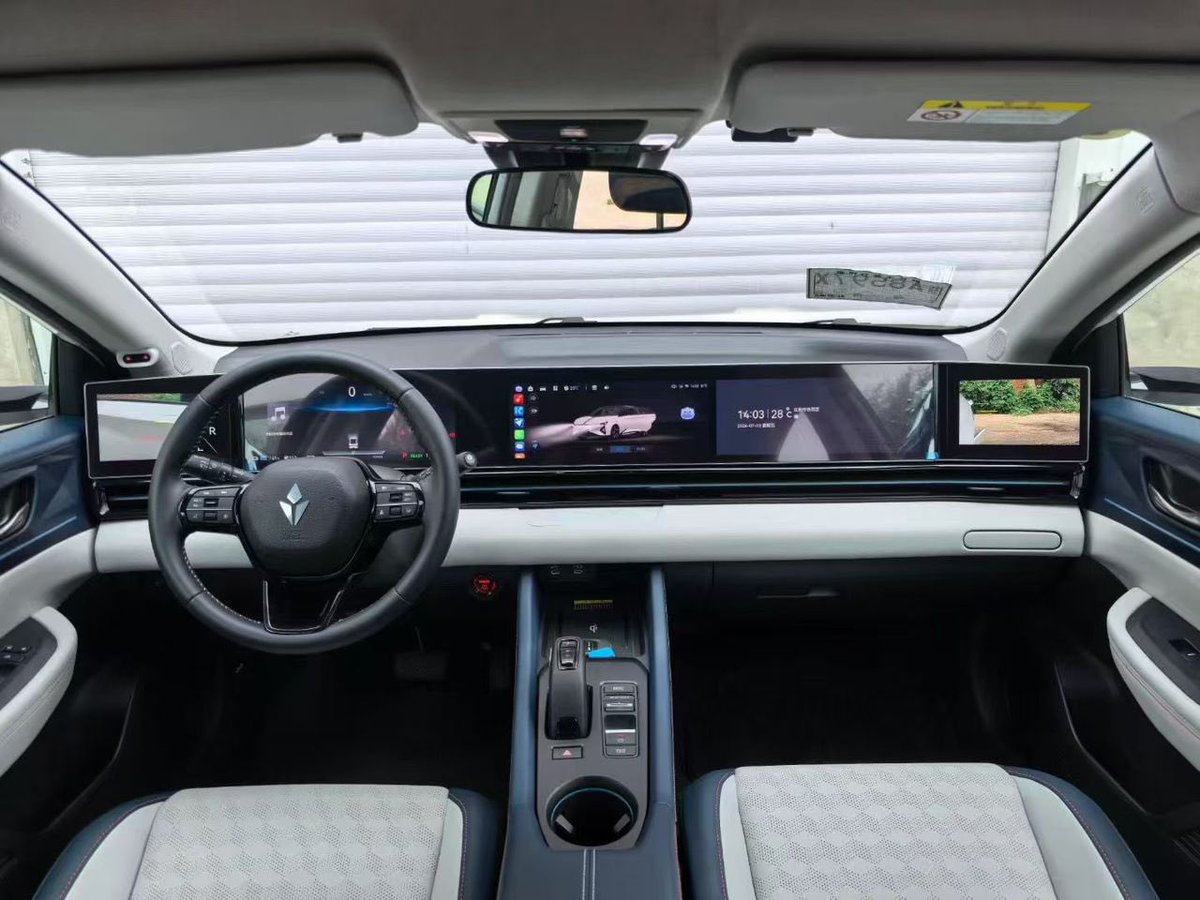 nolimitmiracle's tweet photo. 2026 Honda Link L,. Fully electric range of 520 km, multifunctional steering wheel, adaptive cruise control, 360-degree surround view, five-screen display, L2 driving assistance

🏷️ 38m naira
Car condition : perfect 
Door step delivery 
Buying ,shipping, custom duty 
No hidden charges