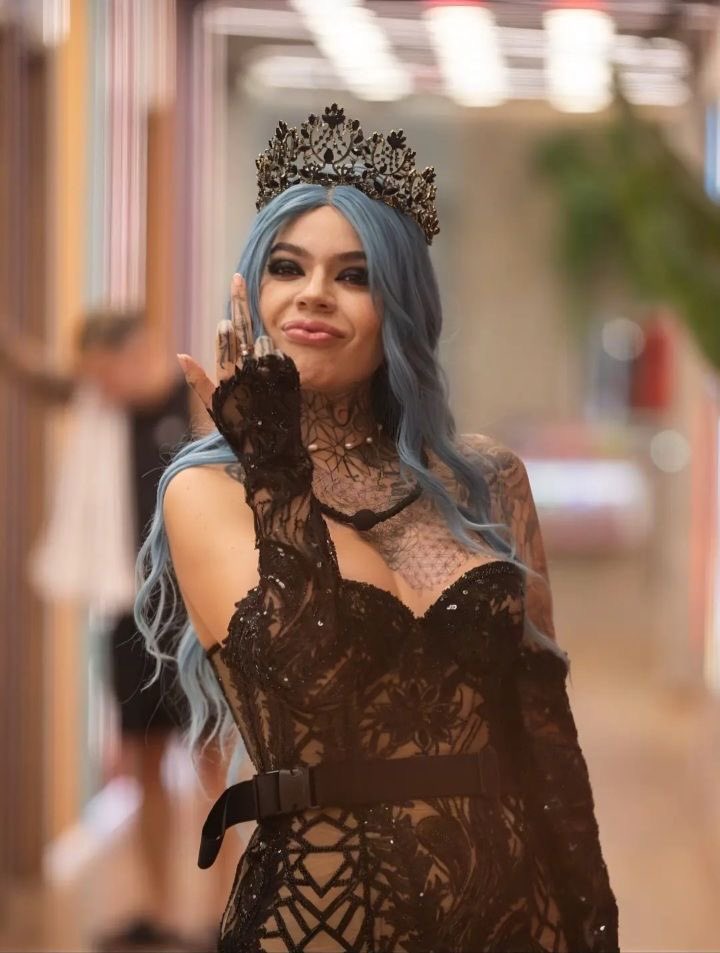 Alexandra11381's tweet photo. Llegó llegó la reina llegó suenan los tambores la reina llegó.

MELISSA GATE EN PERÚ

#PandillaGate https://t.co/NRCoLt3ca7