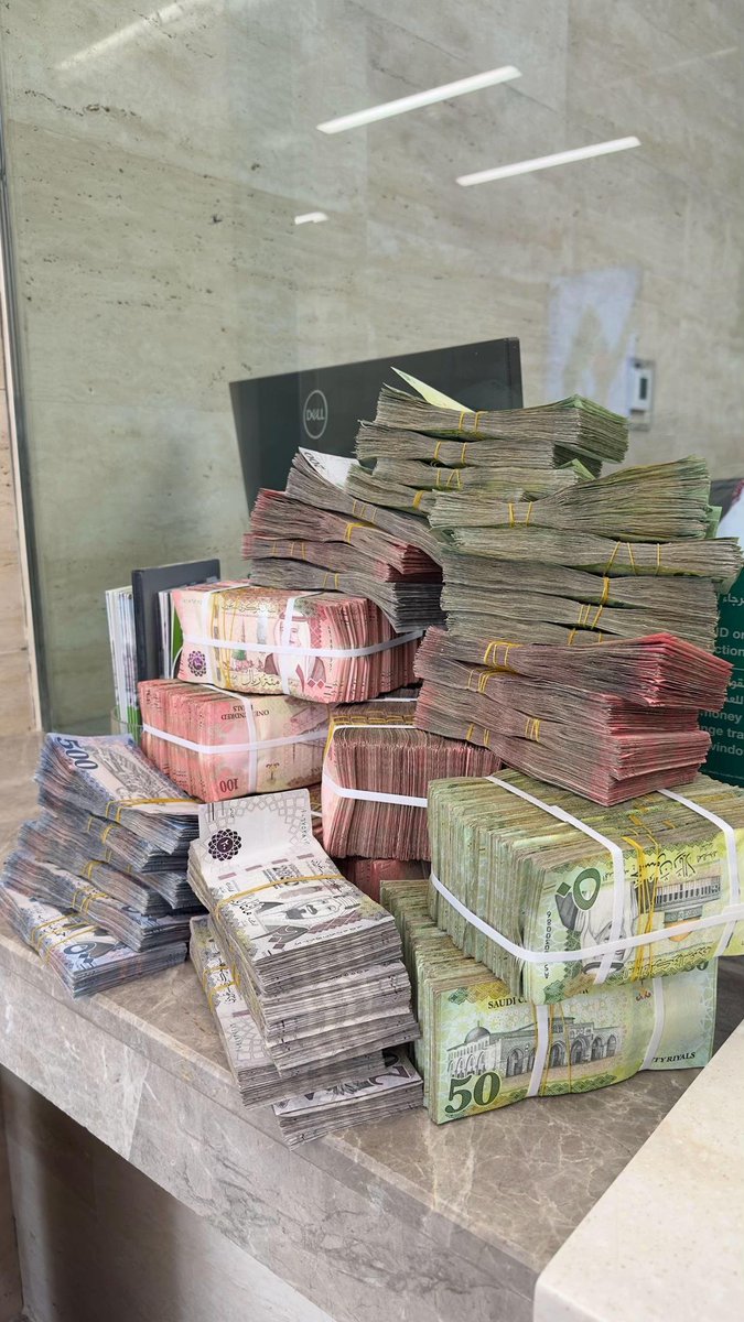 shrkt_alqabdh's tweet photo. لو جتك 3 مليون ﷼ سعودي  اليوم
هل يمكن للمبلغ .. أن يحل كل مشاكلك💵 

۱ - نعم

۲- لا https://t.co/6X2b41QIXc