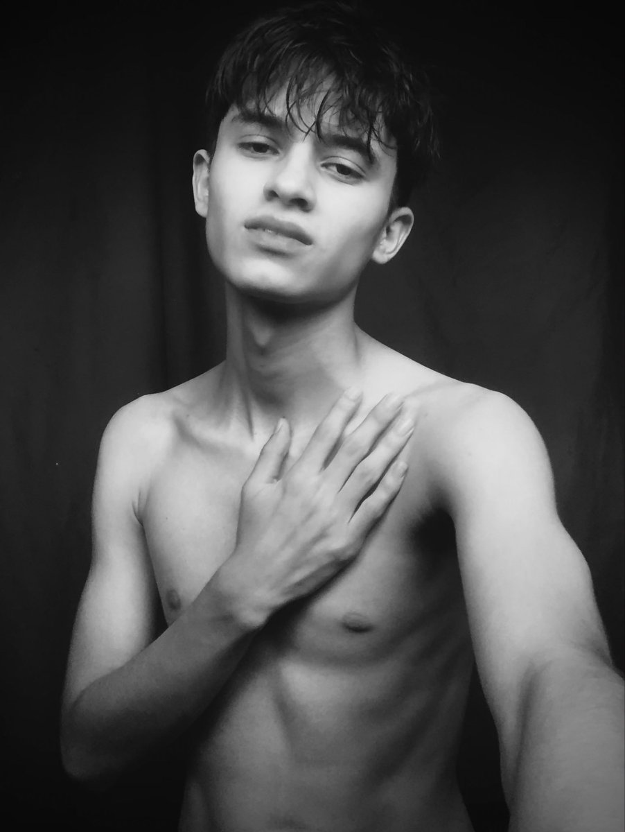 yeefmv's tweet photo. 🥵 https://t.co/AvLKrqnxoD