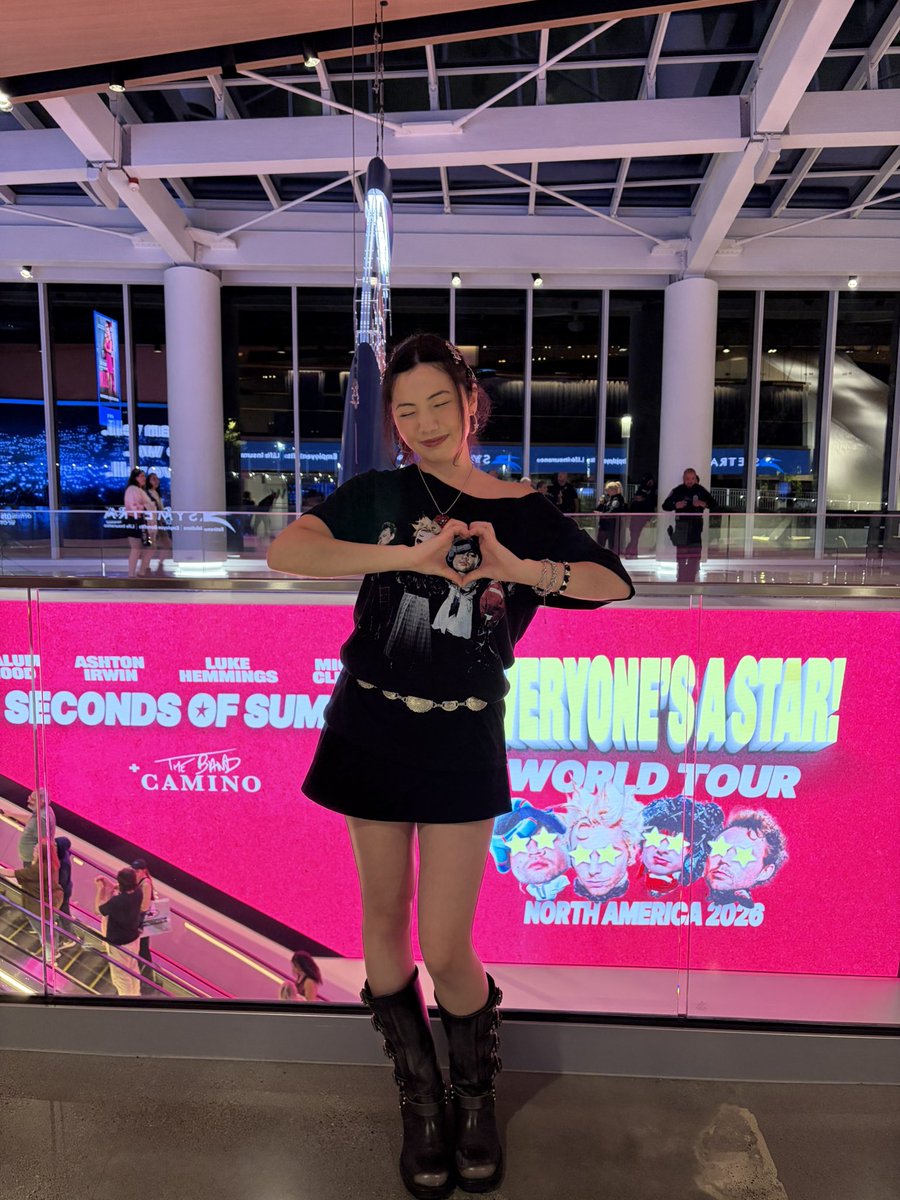 junminhrt's tweet photo. #rorotd yesterday LOL https://t.co/Qxbe4qeLn4