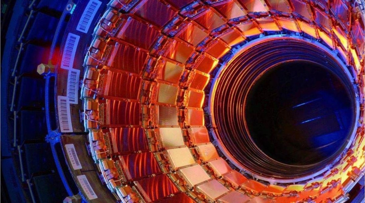 QPBTech's tweet photo. Por qué se ha parado el Gran Colisionador de Hadrones del CERN | El CERN no ha cerrado: por qué el mayor acelerador de partículas del mundo se ha detenido temporalmente - iPadizate https://t.co/MbM05RoGyD https://t.co/T6X5mVi40N