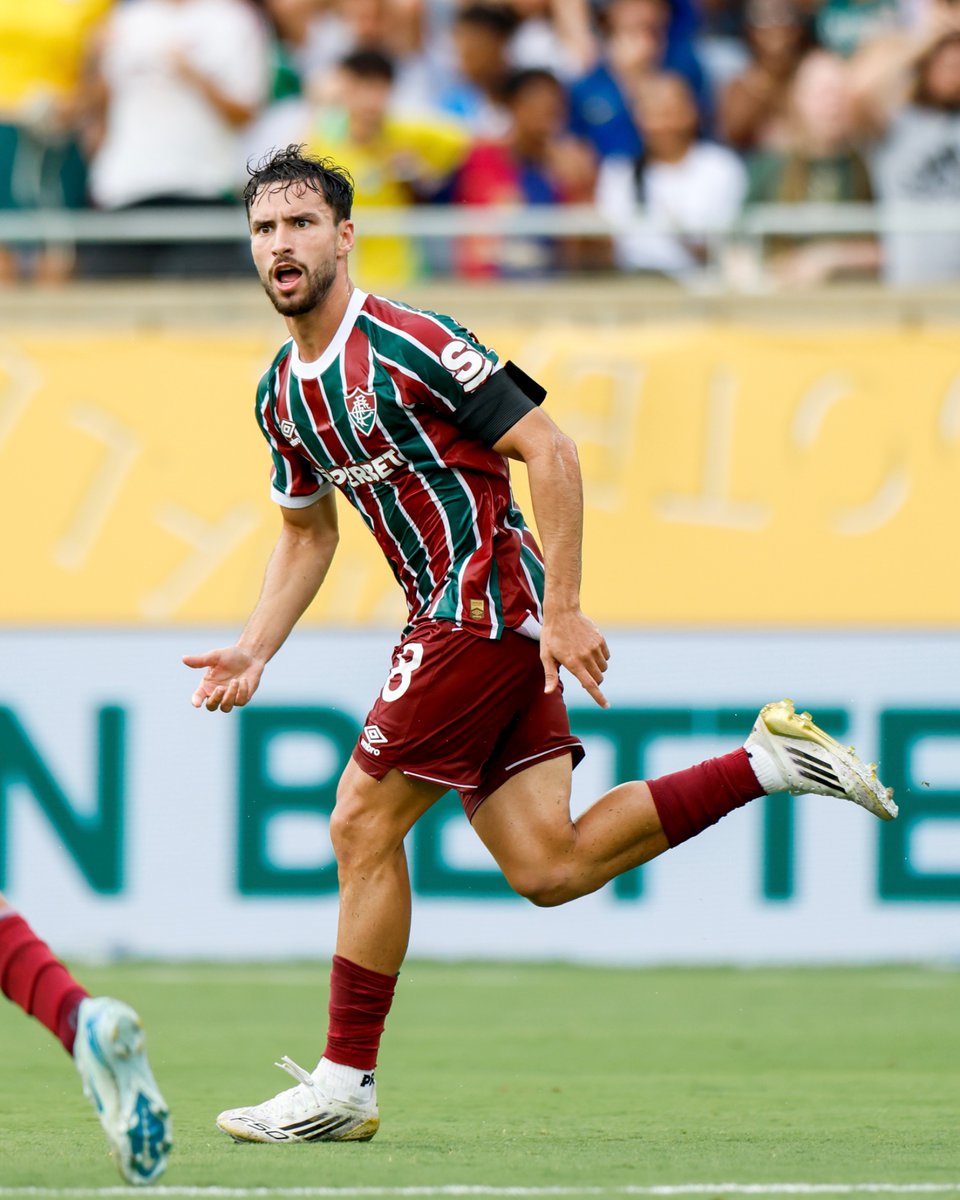 FluminenseFC's tweet photo. 𝟎𝟒.𝟎𝟕.𝟐𝟎𝟐𝟓.

O dia que Orlando ficou TRICOLOR! ❤️💚 https://t.co/bEqbOZOre0