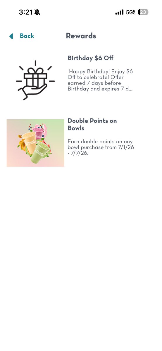 Clyde6309's tweet photo. @PlanetSmoothie You guys need to fix your app. Birthday rewards are not showing in the final check out under rewards. My birthday was yesterday and your app just made me pay a full $9 with no $6 off. #PlanetSmoothie https://t.co/Ng5rVHGIBg