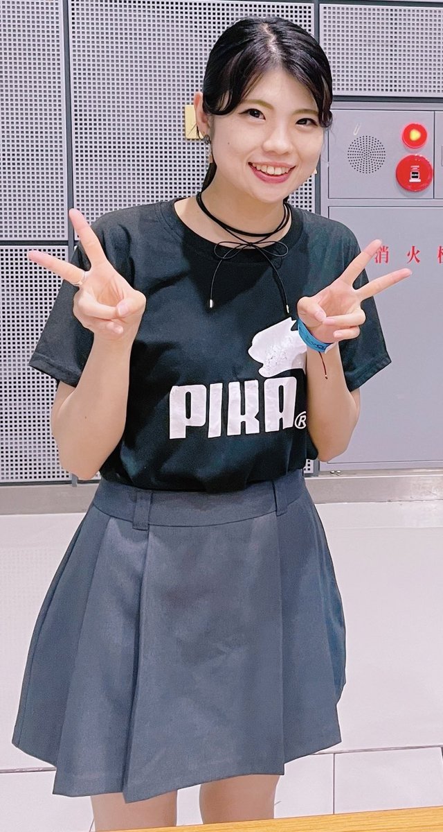HIEPITA_8161's tweet photo. @RAVPCG118 これですからね。可愛い可愛いってはやし立ててる連中はまともな学生生活送ってこなかったのか気になりますね https://t.co/cPgv7HHVFv
