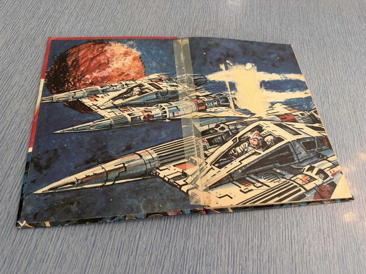 Joel_Welch's tweet photo. I hang out in all the best "libraries".

#TheBagLady #BuckRogers https://t.co/NtGQWfC2ia