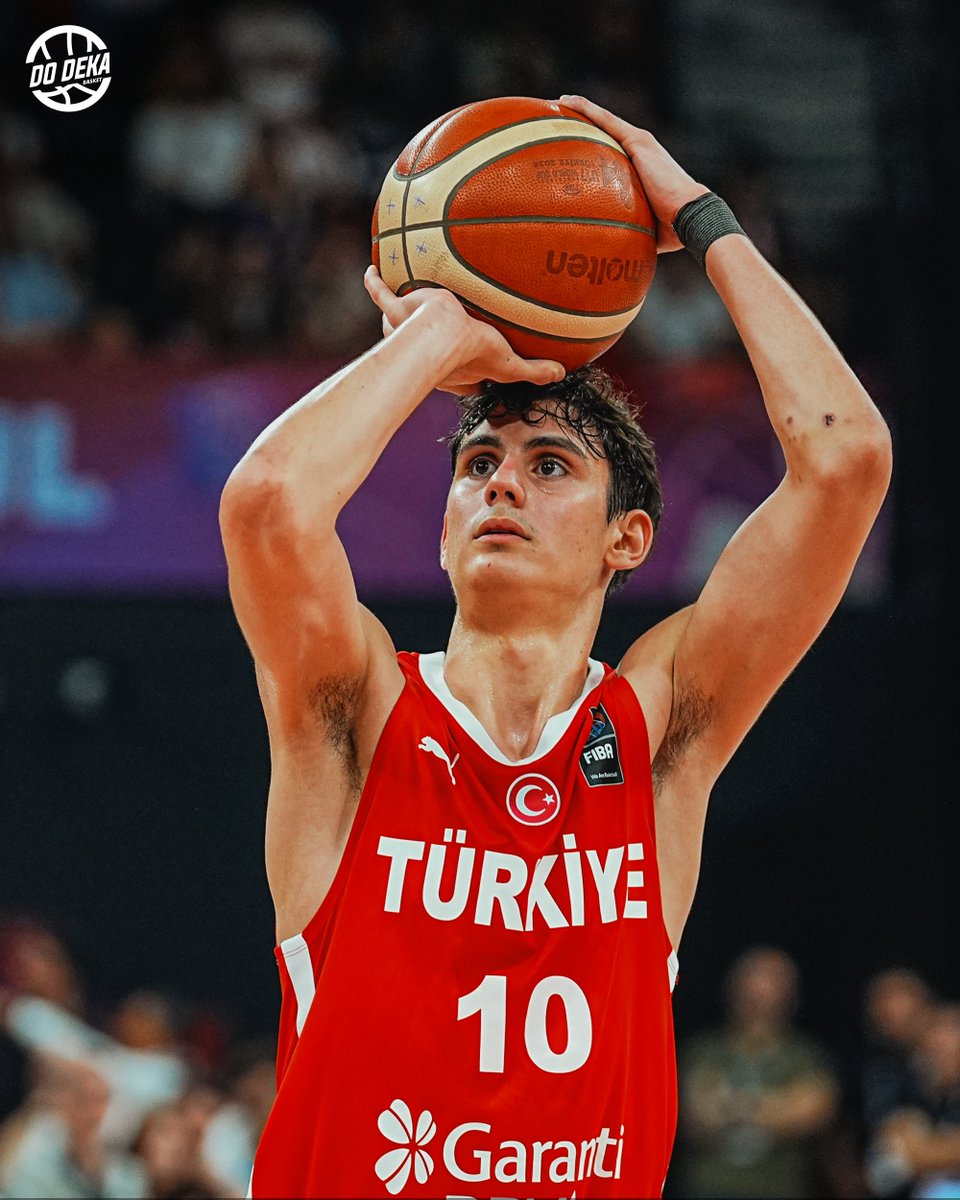 dodekabasket's tweet photo. 🔥 30 SAYI
🔥 11 ASİST
🔥 32 VERİMLİLİK PUANI

ÖMER KUTLUAY, İNANILMAZSIN. https://t.co/bTw0IKwft6