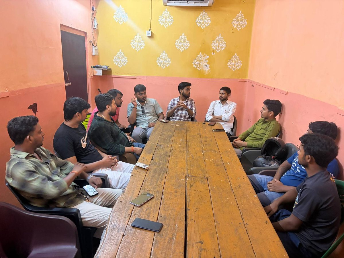 AskWendyRose's tweet photo. Attended the preparatory meeting of Bharatiya Janata Yuva Morcha, South Kolkata, regarding the upcoming mega public meeting to be organized in Kolkata Port Assembly Constituency on the people-centric Budget. 

@BJYMinWB @BJP4Bengal @SamikBJP @SuvenduWB @IndranilKhan @BJYM https://t.co/wOLSFfs9v3