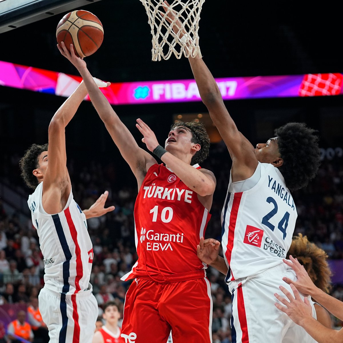 bosunatiklama's tweet photo. U17 Erkek Basketbol Milli Takımımız, FIBA U17 Dünya Kupası'nda Fransa'yı 94-87 mağlup ederek yarı finale yükseldi. https://t.co/OQ7QtS6GsM
